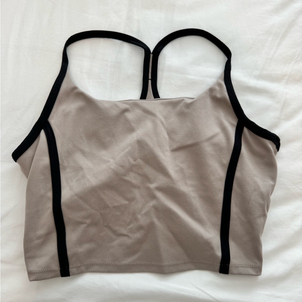 Very cute tanktop for working out or athleisure